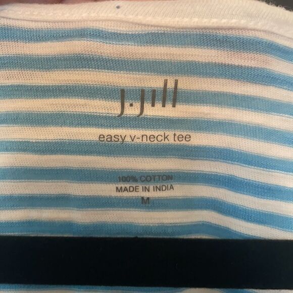 J. Jill V neck T-shirt - Picture 3 of 6